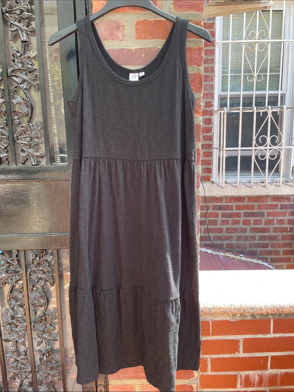 GAP Black Sleeveless Tiered Maxi Dress